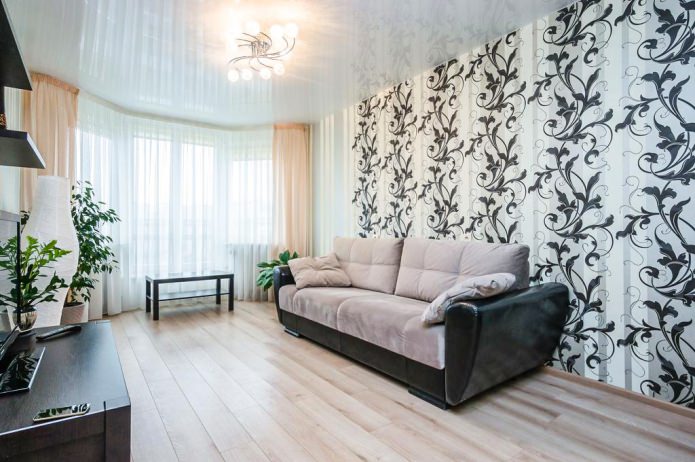stratifié clair dans le salon
