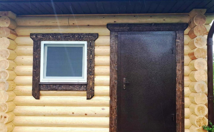 cadres de porte en bois brûlé