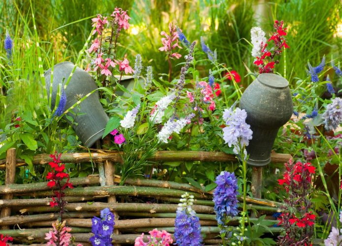 Clôture dans le jardin de devant