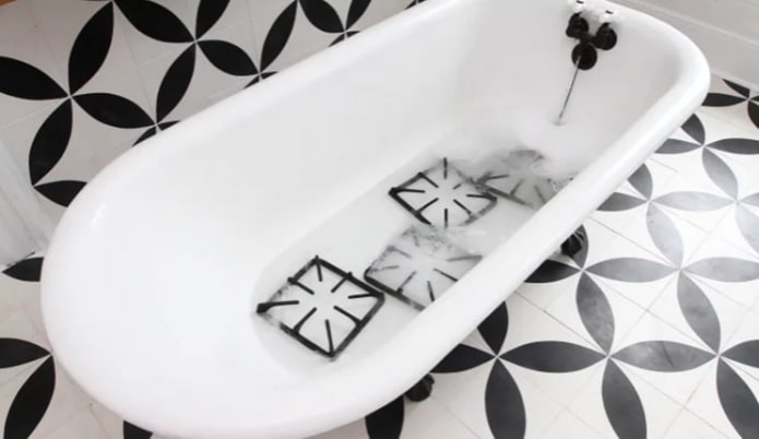 solution savonneuse dans le bain