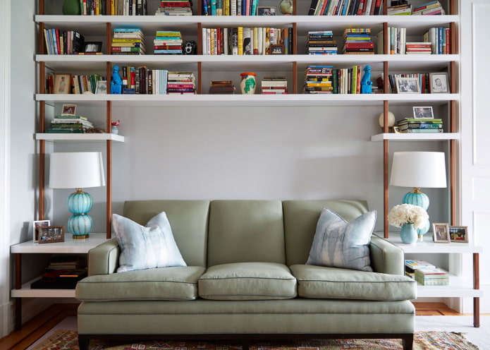 étagères à livres à l'intérieur