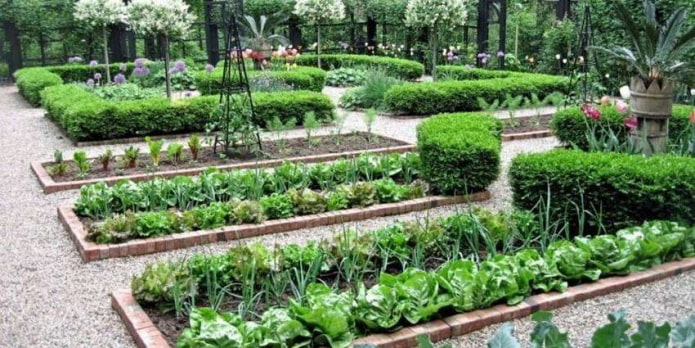 clôture en briques pour un parterre de jardin