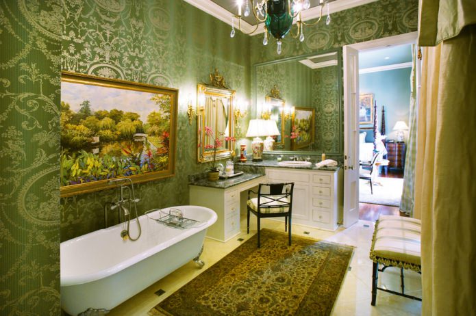 Papier peint vert dans la salle de bain