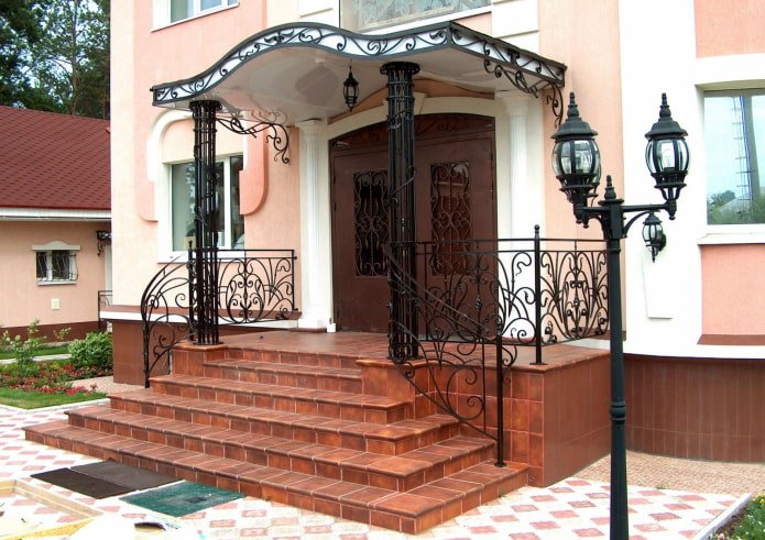 Décor d'entrée en fer forgé