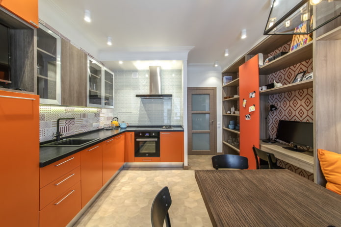 finition de cuisine dans les tons orange