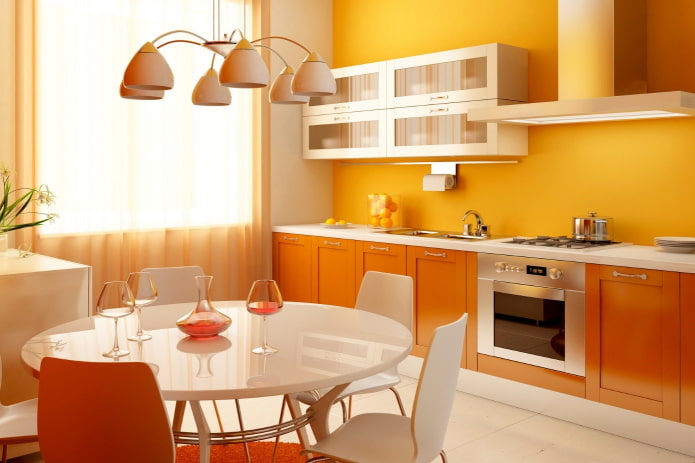 Papier peint dans les tons orange de la cuisine