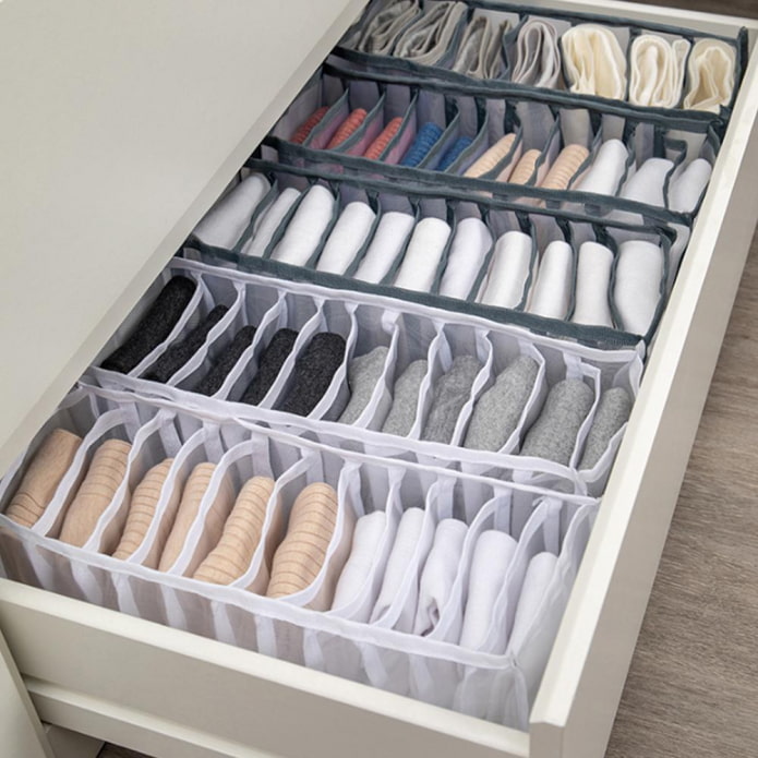 Sous-vêtements dans le placard
