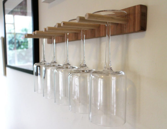 Étagère pour verres à vin