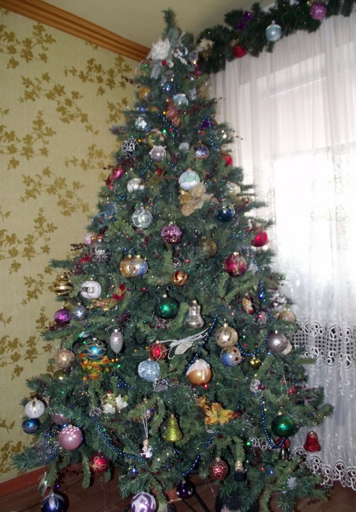 Sapin de Noël négligé