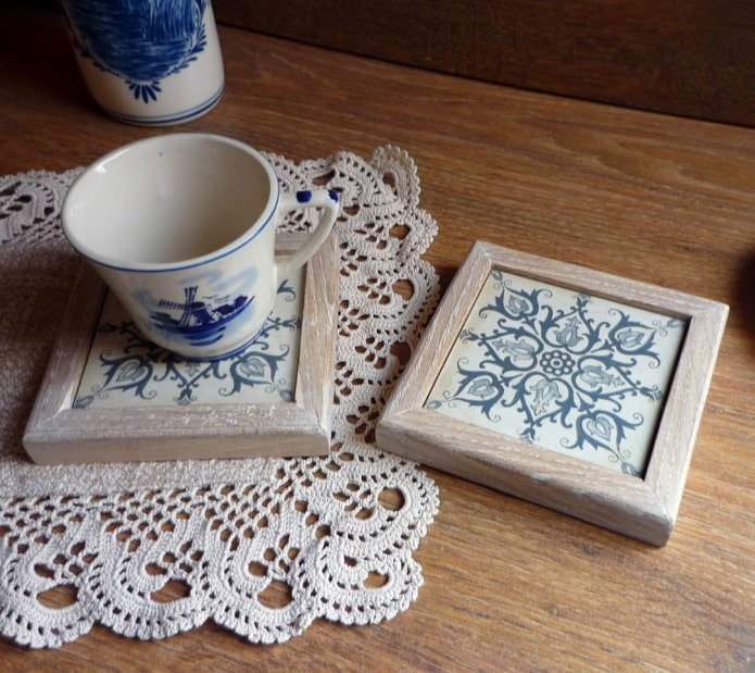 Sous-verres encadrés