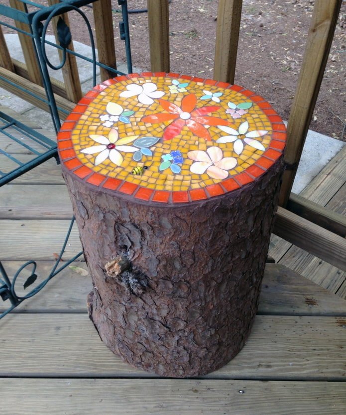 Mosaïque sur souche