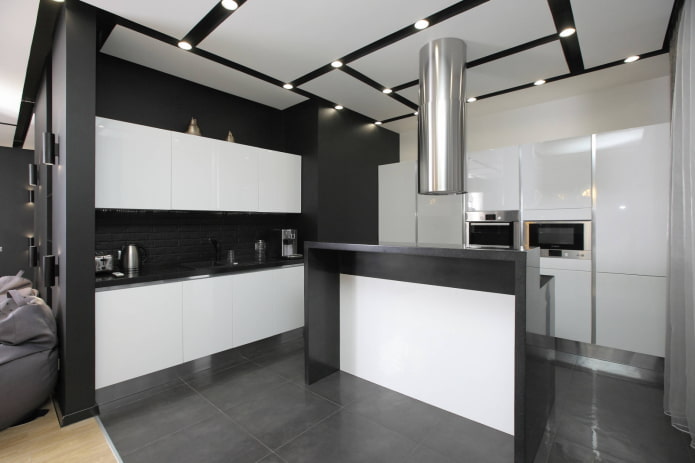 Plafond noir et blanc avec éclairage spot