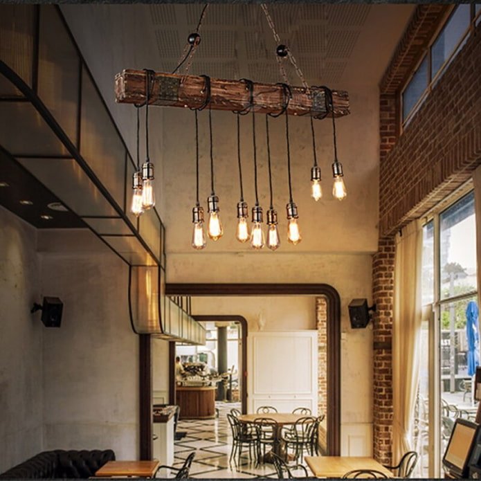 Lampe à suspension en rondins de style loft