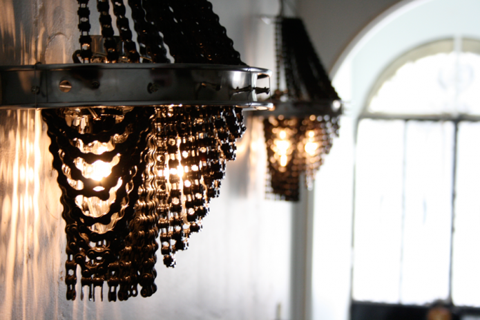 Lampe à chaînes de style loft