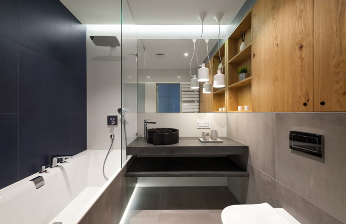 Éclairage intérieur d'une petite salle de bain