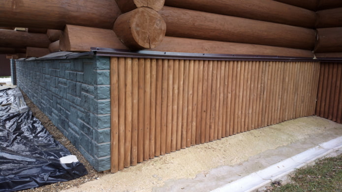 finition extérieure du bois de la maison