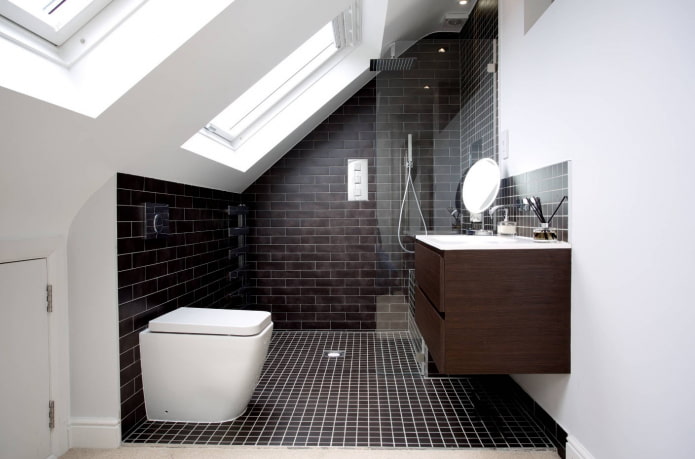 toilettes dans le grenier