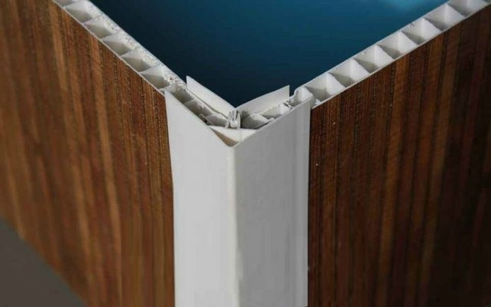 angle extérieur pour panneaux PVC