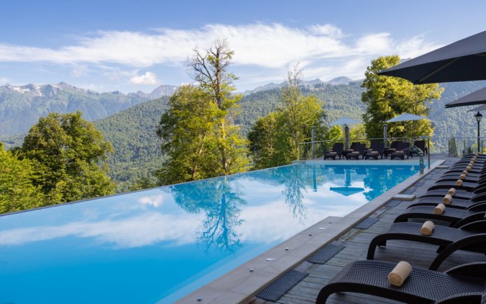 vue magnifique depuis la piscine