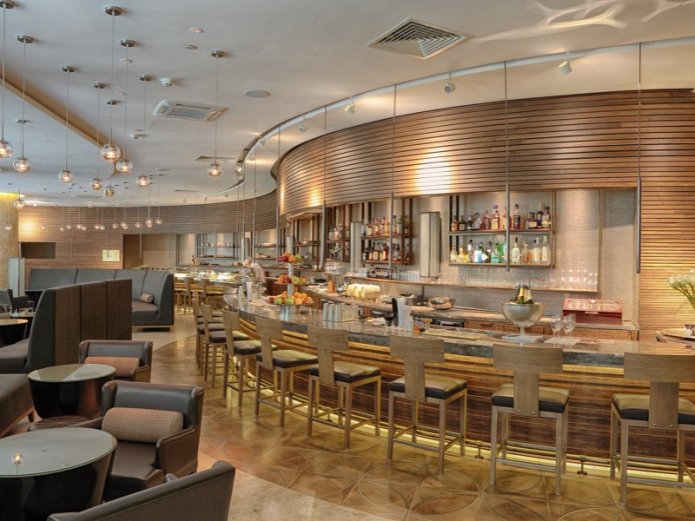 Restaurant avec bar