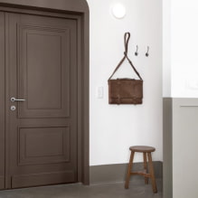 Comment et avec quoi finir les pentes de la porte d'entrée ?-0