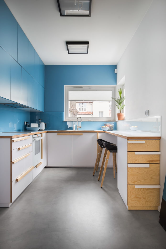 cuisine lumineuse en forme de P
