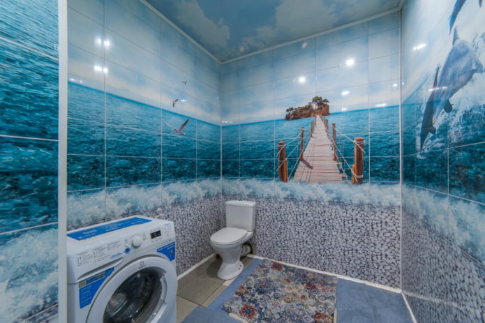 panneaux avec impression photo dans la salle de bains