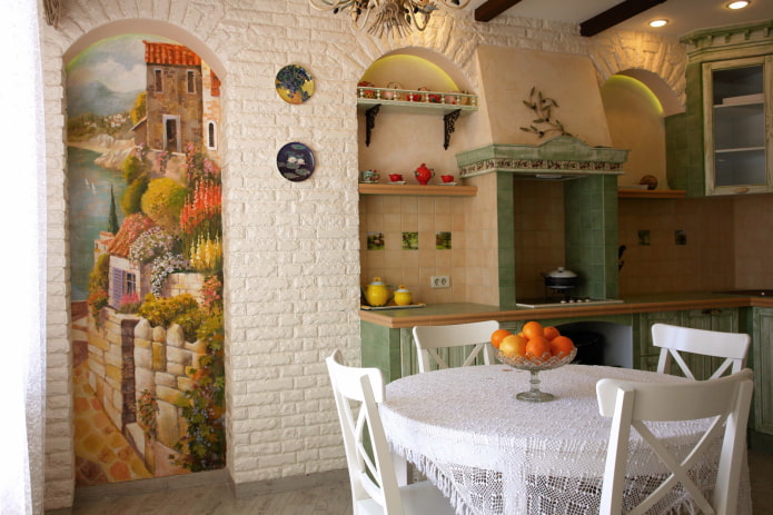 Panneau dans l'intérieur de la cuisine de style provençal