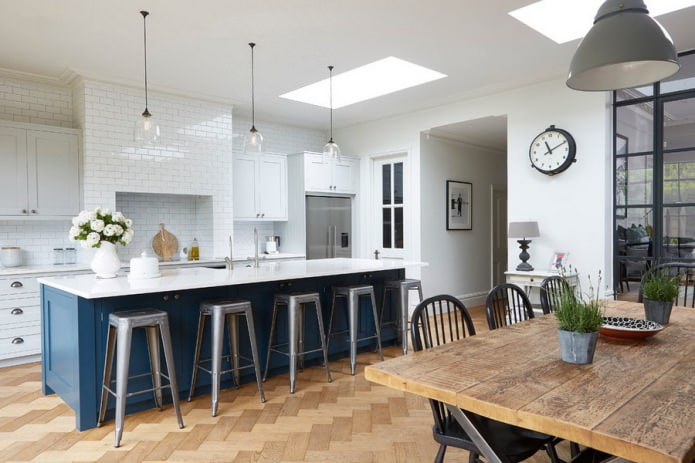 Parquet à chevrons dans la cuisine