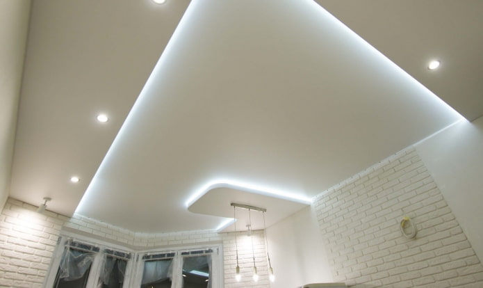 Structure flottante de couleur blanche