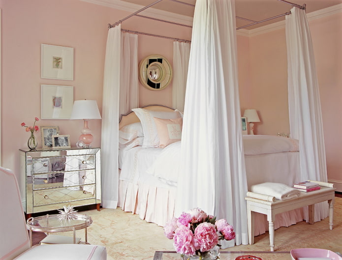 Chambre blanche et pêche