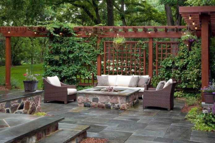 patio avec brasero