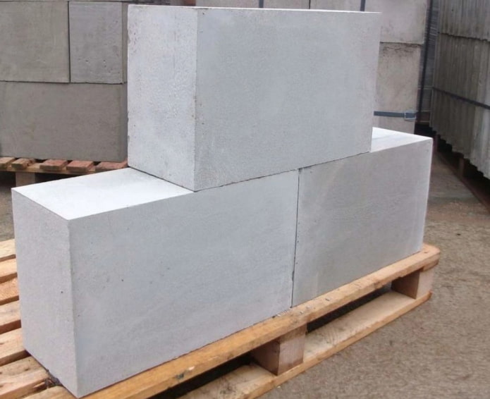 blocs de béton cellulaire sur palette