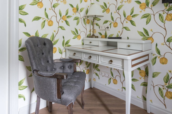 Bureau avec tiroirs à l'intérieur