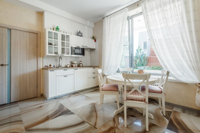 carrelage de sol en marbre dans l'intérieur de la cuisine