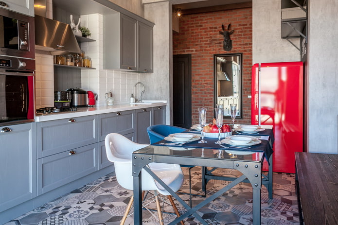 carrelage de sol patchwork dans l'intérieur de la cuisine