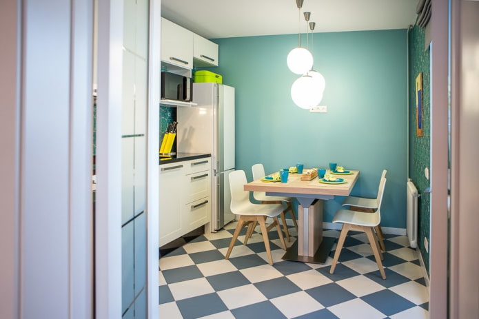 carrelage de sol mat à l'intérieur de la cuisine