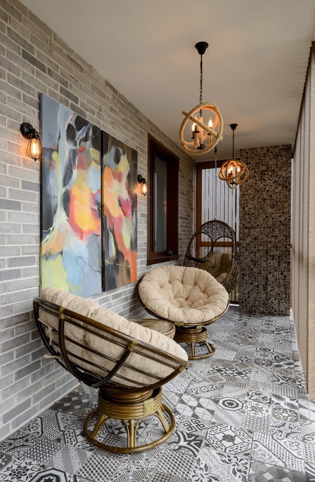 carreaux à l'intérieur du balcon