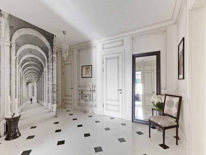 carrelage de sol dans le couloir