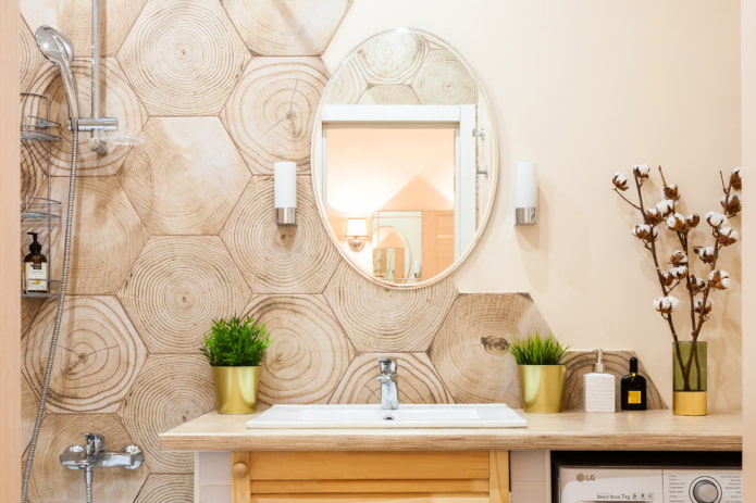 Carrelage imitation bois dans une salle de bain de style scandinave