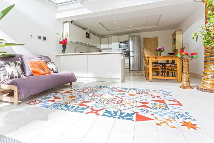 Carrelage patchwork au sol