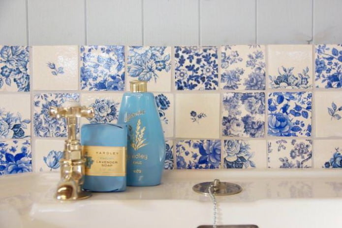 patchwork tiles gzhel