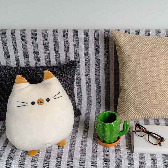 coussin jouet