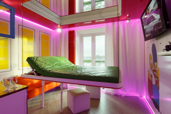 Lit suspendu-transformateur à l'intérieur