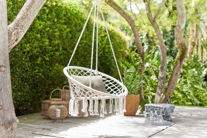 chaise suspendue pour le jardin