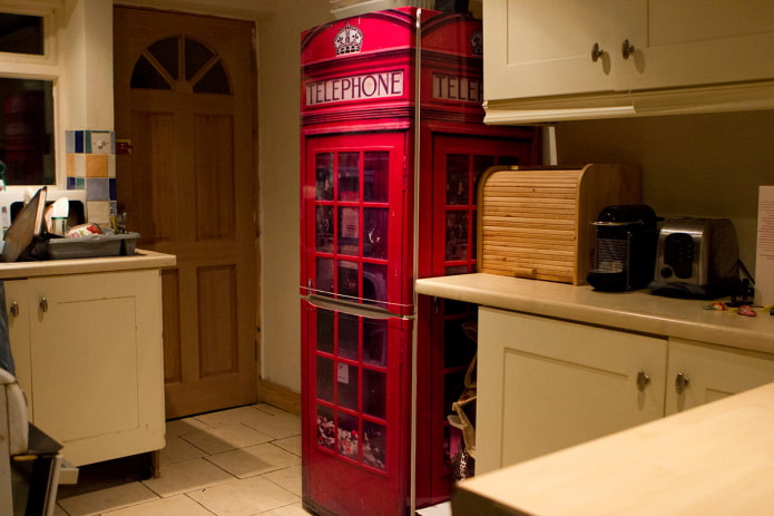 Réfrigérateur cabine téléphonique