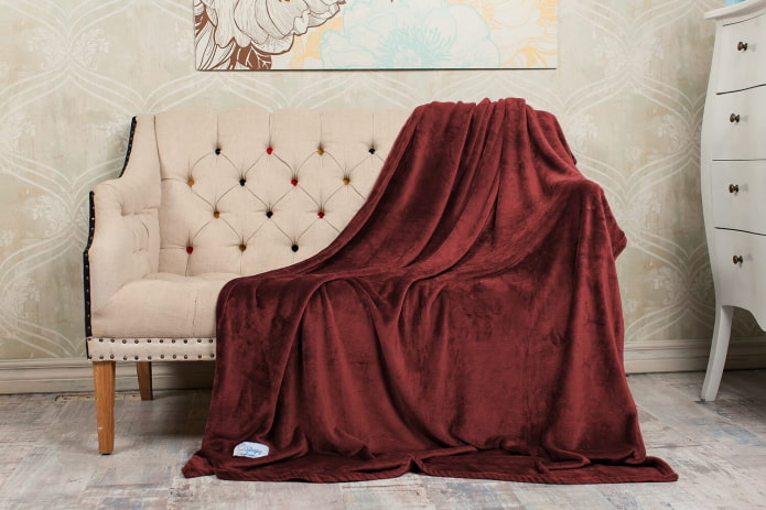 Couvre-lit pour un canapé à l'intérieur