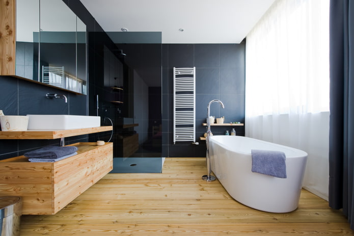 parquets dans la salle de bain