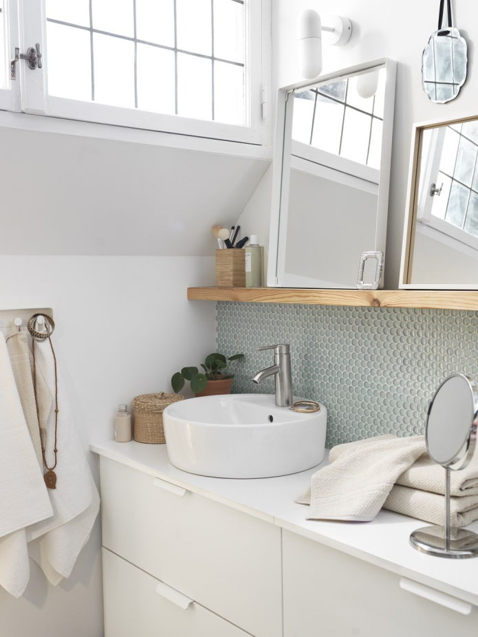 Étagère en bois beige