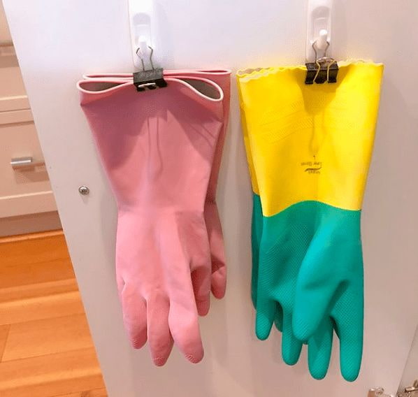 gants sur pinces à linge